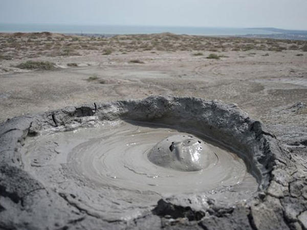 Bu rayonda palçıq vulkanı püskürdü