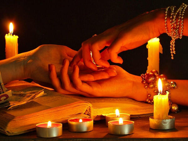 Dələduz &quot;vəkil&quot; və &quot;falçı&quot; qalmaqalı - &quot;Sevdiyi oğlanı özünə yaxınlaşdırmaq üçün məndən şamlar aldı&quot;