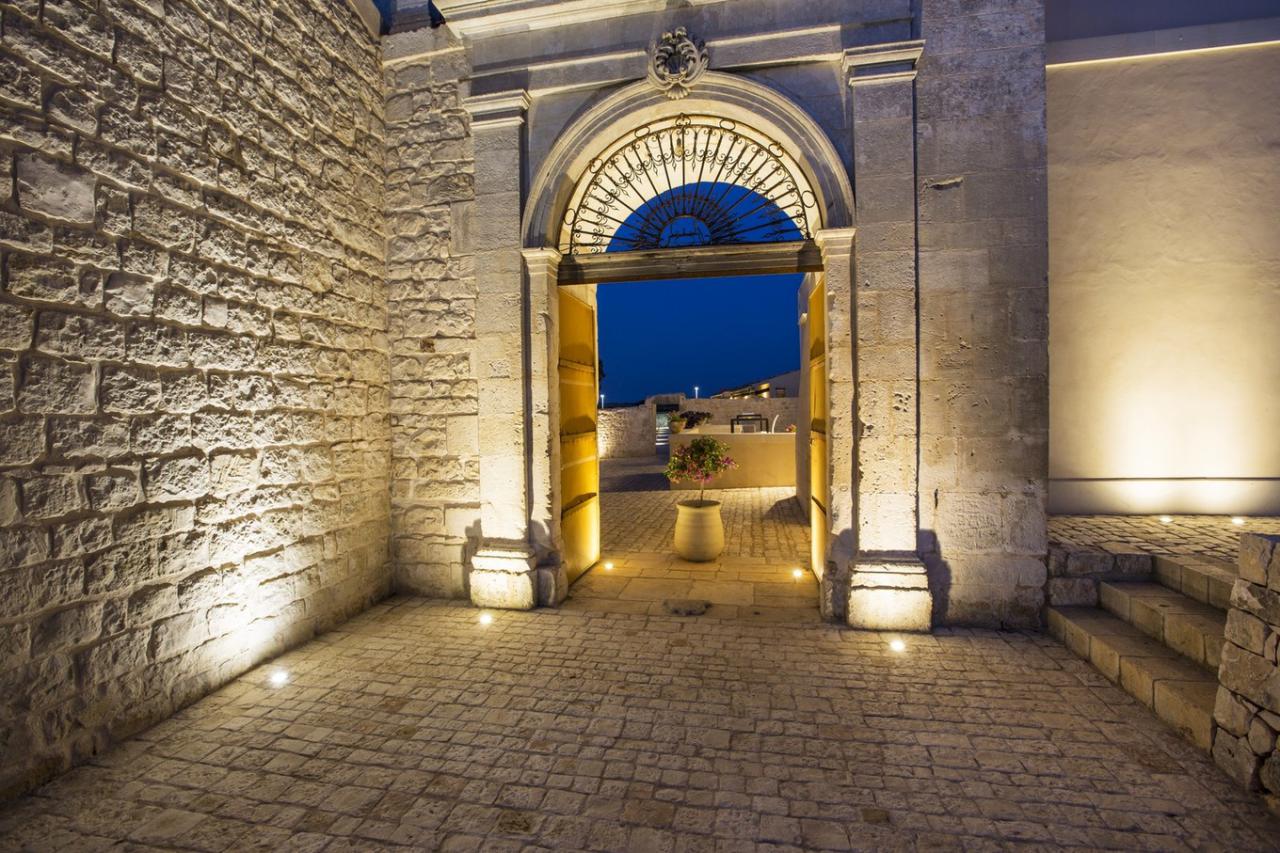 Köhnə kənd evi otel oldu - FOTO