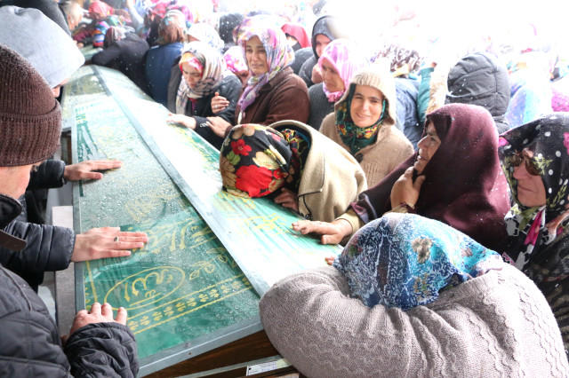 Zonquldağda faciə: 9 tabut ard-arda düzüldü - VİDEO - FOTO
