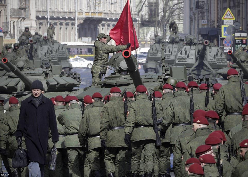 Rusiya parada hazırlaşır - FOTO
