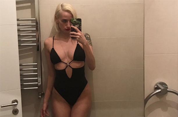 Türkiyəli modeldən hamamda bikini şou - FOTOlar