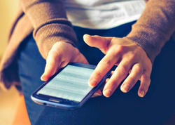 Smartfonların gizli düşməni: Zərbədən və sudan daha TƏHLÜKƏLİ