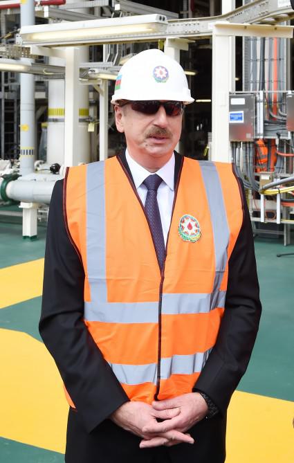 Prezident İlham Əliyev "Şahdəniz-2" üçün inşa olunan platformanın üst tikililərinin dənizə yola salınması mərasimində iştirak edib - FOTO