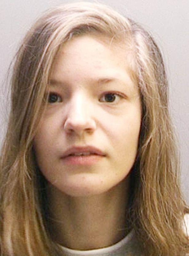 14 yaşlı qız anasının və bacısının başını kəsdi, sonra da... - Ağlasığmaz cinayət - FOTO