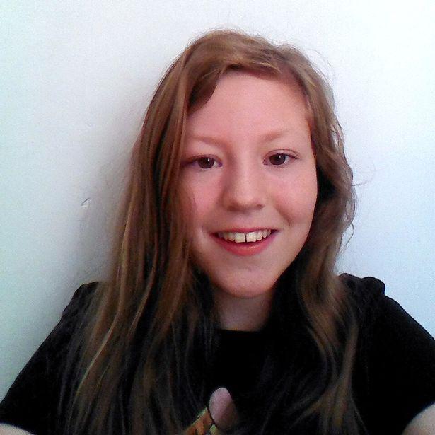 14 yaşlı qız anasının və bacısının başını kəsdi, sonra da... - Ağlasığmaz cinayət - FOTO