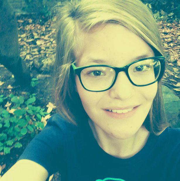 14 yaşlı qız anasının və bacısının başını kəsdi, sonra da... - Ağlasığmaz cinayət - FOTO