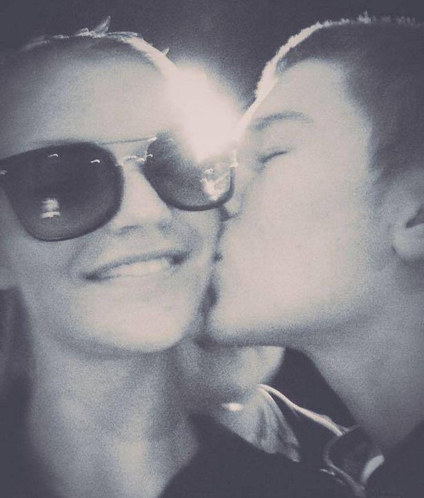 14 yaşlı qız anasının və bacısının başını kəsdi, sonra da... - Ağlasığmaz cinayət - FOTO