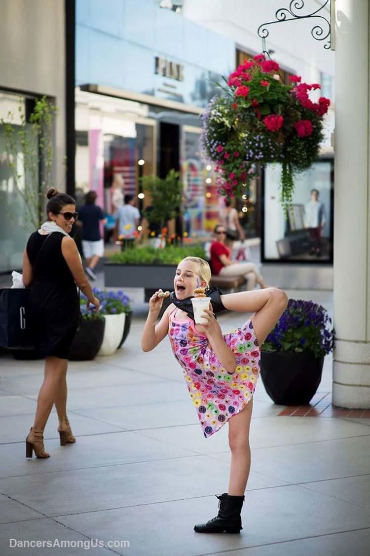 Unikal hərəkətlər edən uşaqlar - FOTO