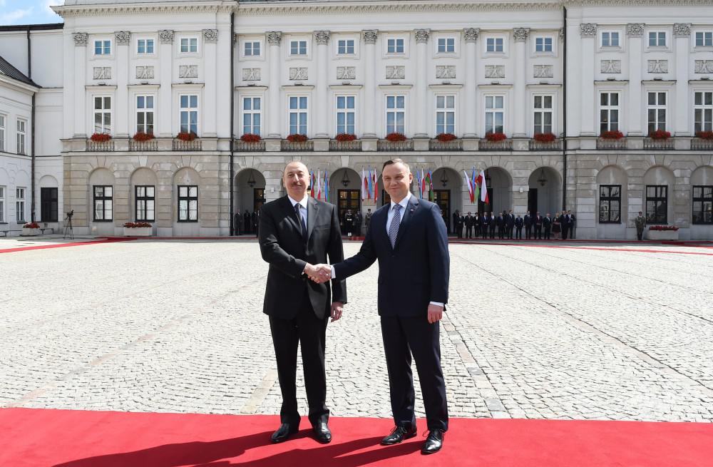 Prezident İlham Əliyev Polşa Baş naziri ilə görüşüb - YENİLƏNİB - FOTO