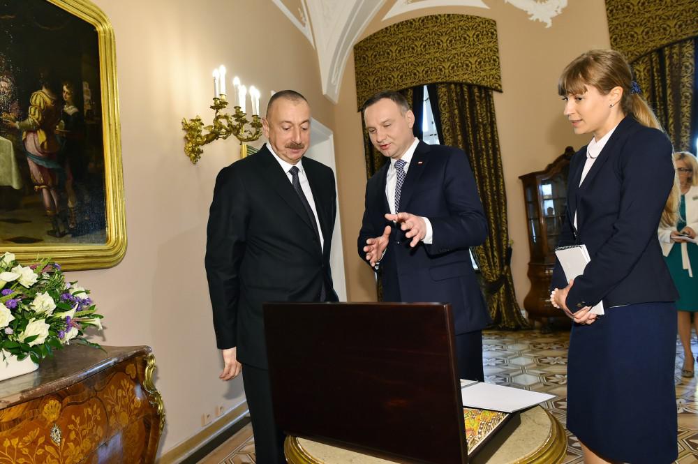 Prezident İlham Əliyev Polşa Baş naziri ilə görüşüb - YENİLƏNİB - FOTO