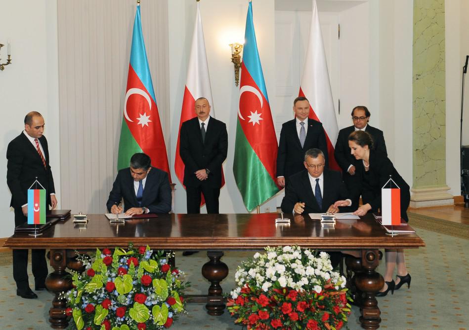 Prezident İlham Əliyev Polşa Baş naziri ilə görüşüb - YENİLƏNİB - FOTO