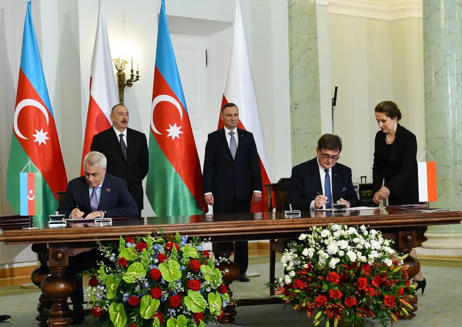 Prezident İlham Əliyev Polşa Baş naziri ilə görüşüb - YENİLƏNİB - FOTO