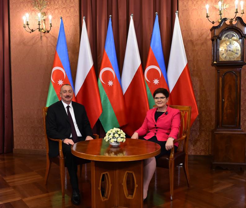 Prezident İlham Əliyev Polşa Baş naziri ilə görüşüb - YENİLƏNİB - FOTO