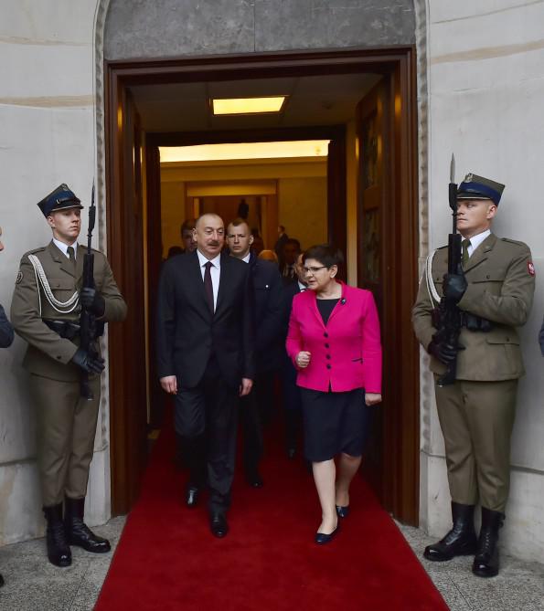 Prezident İlham Əliyev Polşa Baş naziri ilə görüşüb - YENİLƏNİB - FOTO