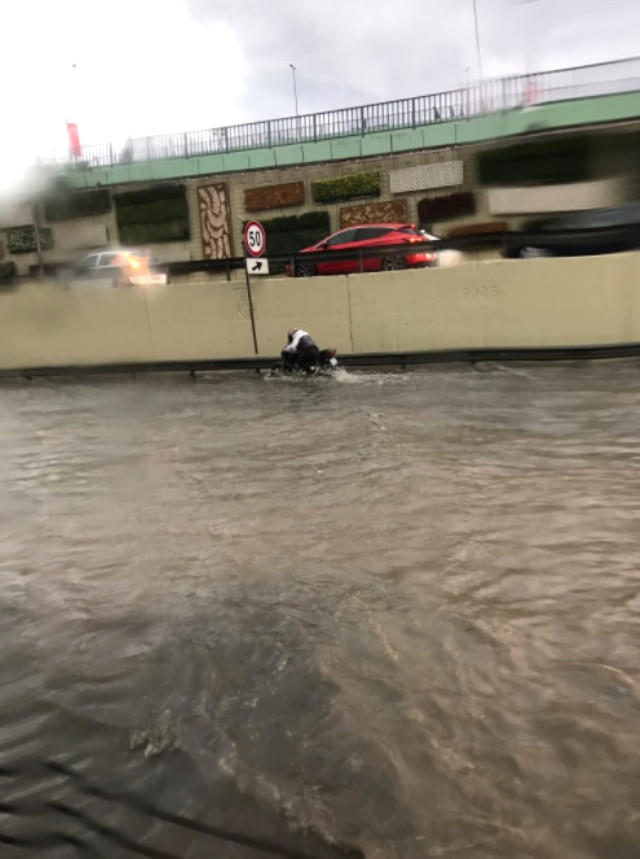 İstanbulda dənizlə quru "birləşdi" - leysan yağışları - VİDEO - FOTOlar