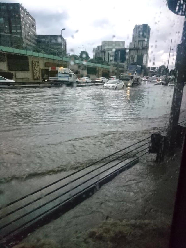 İstanbulda dənizlə quru "birləşdi" - leysan yağışları - VİDEO - FOTOlar