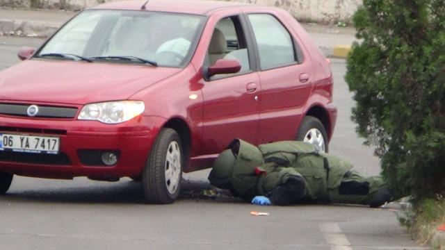 Boşanmaq istəyən arvadının avtomobilinə bomba qoydu -  Türkiyədə qəribə olay -  FOTO
