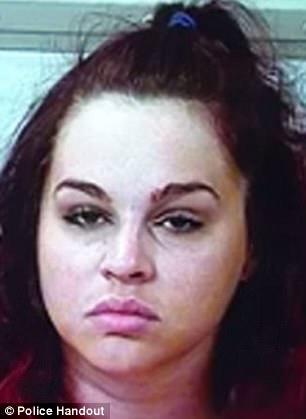 Gəlin toy gecəsi bəyə atəş açdı: "Qudurma, həddini aşma!" - VİDEO - FOTO