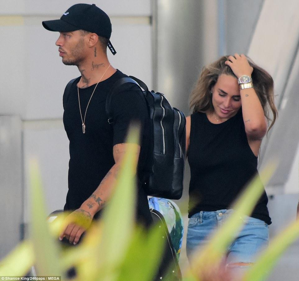 "Ən yaraşıqlı məhbus" milyarderin qızı ilə əylənir - FOTO