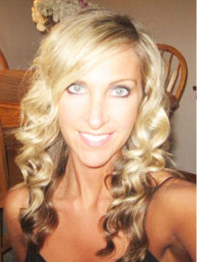 38 yaşlı qadın iki yeniyetmə oğlana təcavüz etdi - FOTO