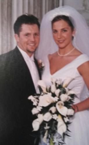 38 yaşlı qadın iki yeniyetmə oğlana təcavüz etdi - FOTO