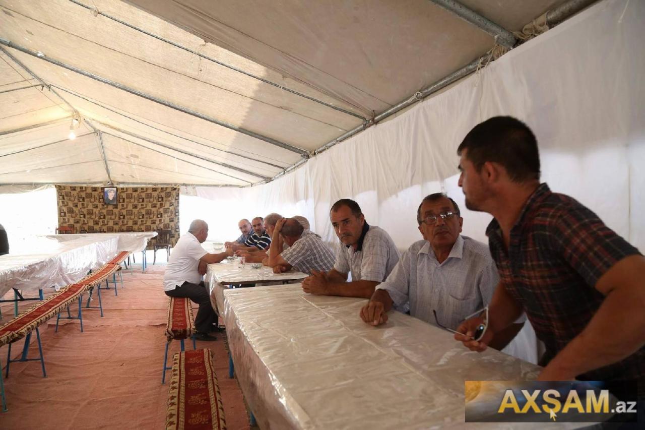"Xalqın ürəyidir, məzarım mənim" - Bayram Kürdəxanlı dəfn olundu - YENİLƏNİB - FOTO - VİDEO