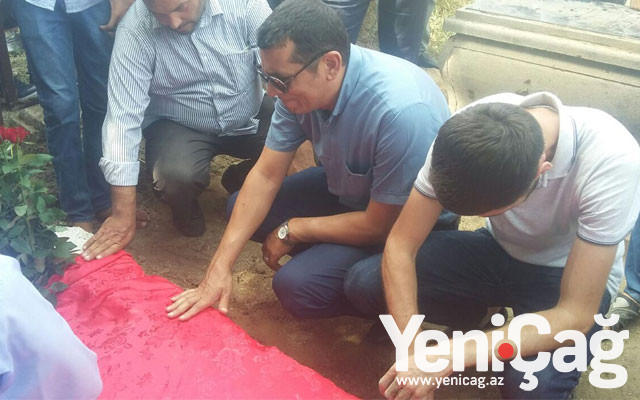 "Xalqın ürəyidir, məzarım mənim" - Bayram Kürdəxanlı dəfn olundu - YENİLƏNİB - FOTO - VİDEO