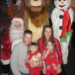 Ana əkiz qızlarını güllələdi, sonra intihar etdi - VİDEO - FOTO