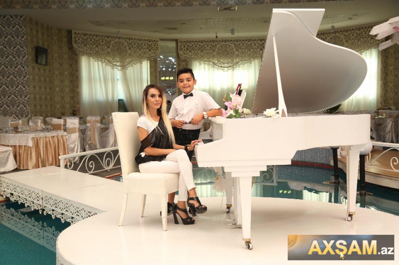 Hüseyn Dəryanın keçmiş xanımı və oğlu - FOTO