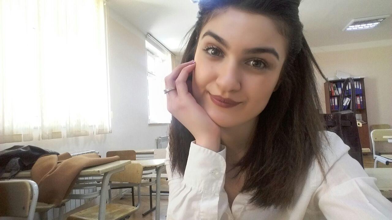 Azərbaycanlı aktrisa: "Münasibət təklifləri almışam, səhv qərarlar vermək istəmirəm" - FOTO