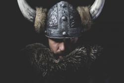 Vikinq məzarlarından “Allah” və “Əli” yazıları çıxdı - ŞOK FAKTLAR - FOTO