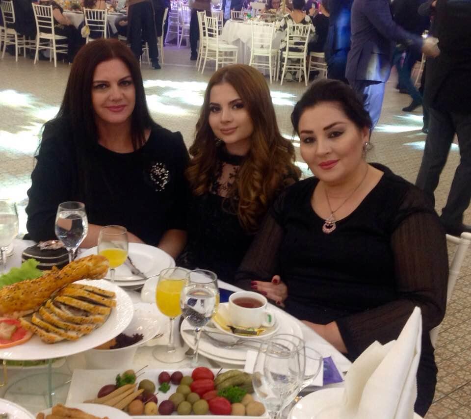 Çağırılmayan qonaq Könülün qızının toyunda hamını kövrəltdi - VİDEO - FOTO