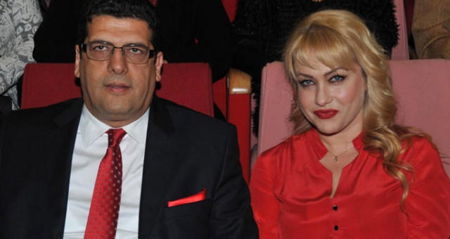 Aktrisa ərini biabır etdi: "Məni güclə təmin edir" - FOTO