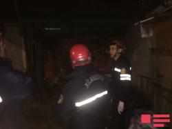 Bakıda tikilməkdə olan bina uçub - YENİLƏNİB - FOTO