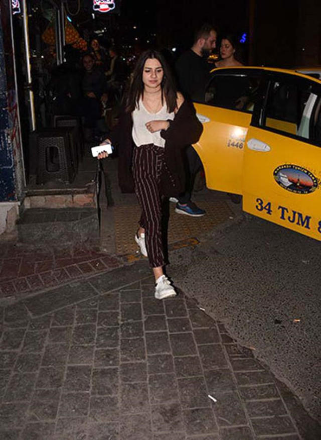 Müğənninin 17 yaşlı oğlu 4 qızı gecə klunbundan villasına apardı - FOTO