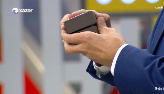 Zaur ona brilliant üzük göndərən qadının adını açıqladı: Deyir, sevgini kişi kimi bəyan et - FOTO