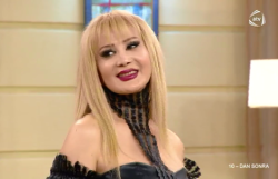 Məleykə Əsədova açıq-saçıq geyimi ilə verilişə DAMĞA VURDU - FOTO