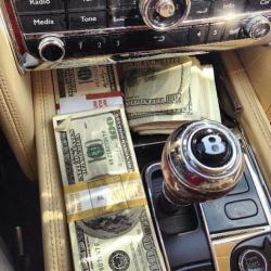 Bu da Azərbaycanın zəngin uşaqlarının həyat tərzi - FOTO