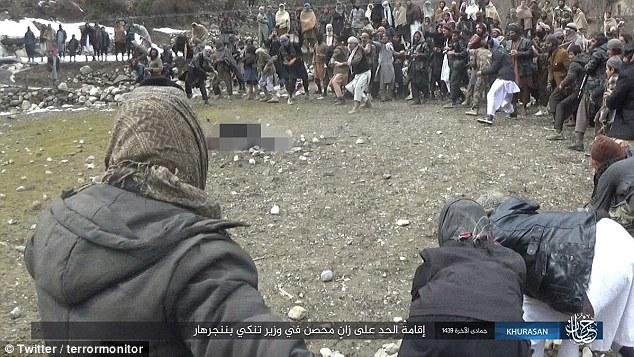 Qonşunun arvadına aşiq olanı daşqalaq etdilər - FOTO