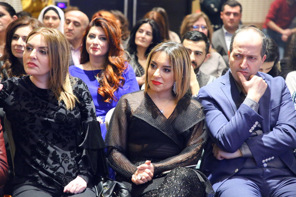Elnur Hüseynov yeni klipi ilə səs-küy yaratdı - FOTO