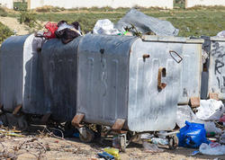 "Burada vəziyyət bərbaddır, hər kəs..." - Maştağada zibillər niyə daşınmır?