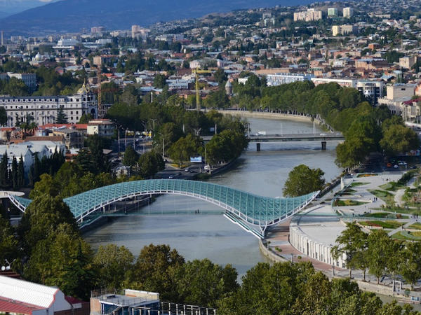 Gürcüstana getmək istəyənlərin nəzərinə - <span class="color_red">Yeni qanun</span>