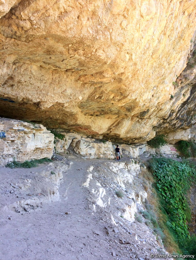 Bənzərsiz Afurca şəlaləsi - FOTO