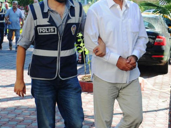 Bu azərbaycanlı Türkiyədən qovuldu - Digərinə cinayət işi açıldı - <span class="color_red">FOTO</span>
