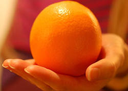 İrandan Azərbaycana gətirilən portağalda rəngləyici maddə aşkarlandı