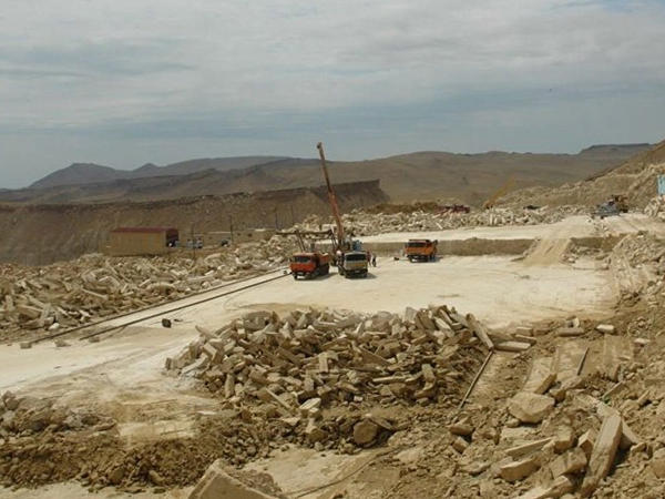 Daş karxanasında bədbəxt hadisə - Ölən var