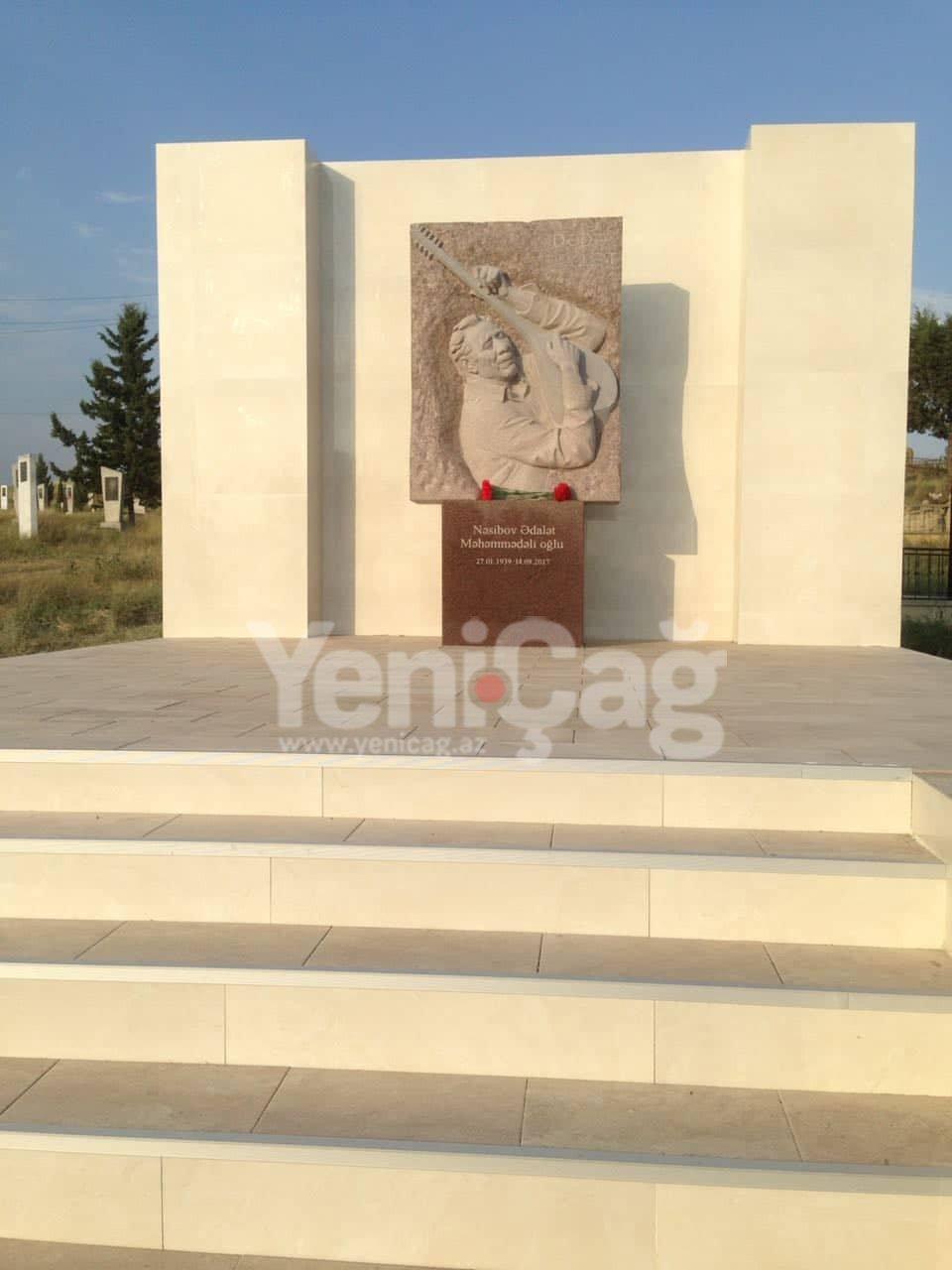 Dədə Ədalətin məzar daşına yazılanlar: “Vəsiyyət etmişdi ki...” - ViDEO - FOTO