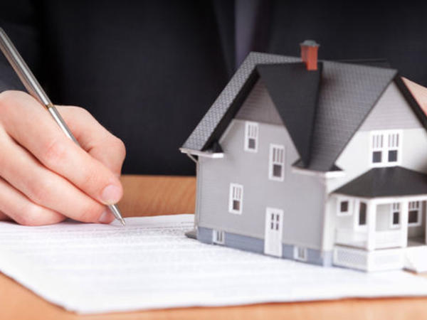 Əmlak eksperti: “Sənədsiz istifadə olunan mülklər yalnız məhkəmə qaydasında həll edilə bilər”