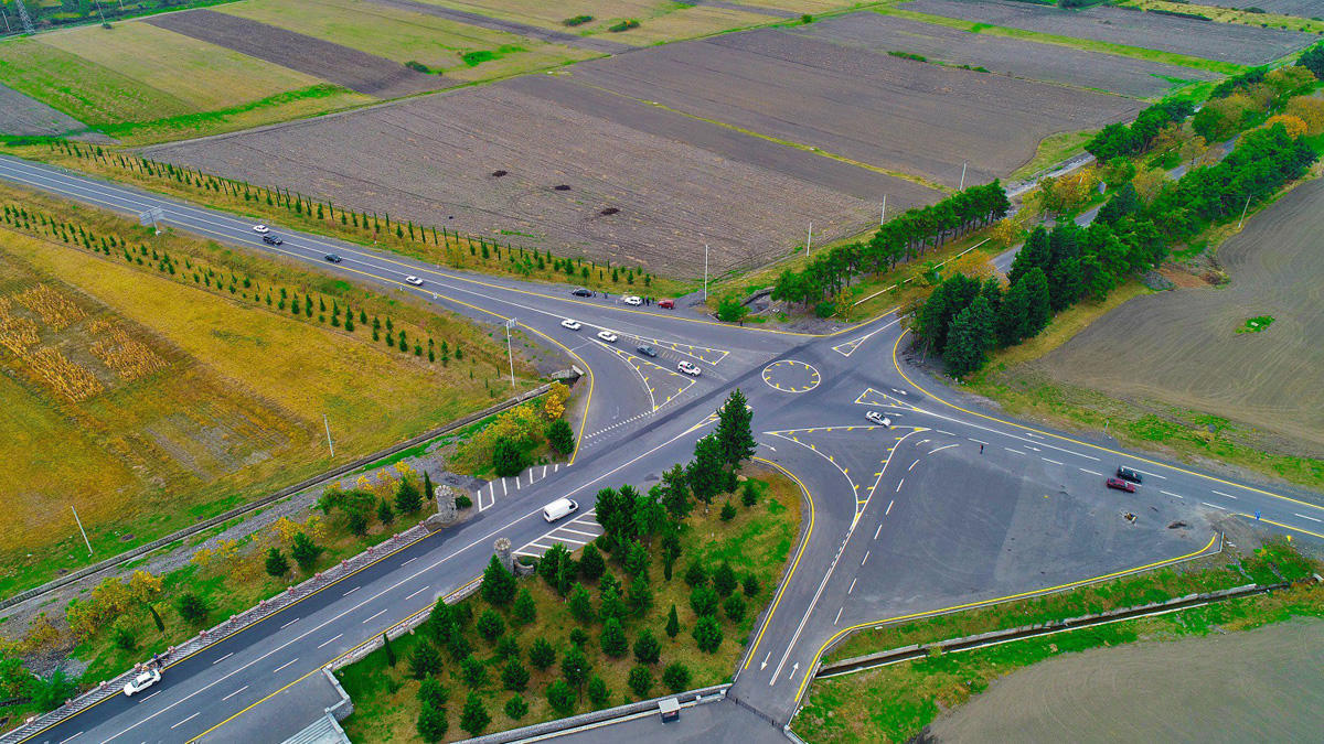 Mühüm turizm marşrutuna daxil olan Qax-Zaqatala yolu yenidən quruldu - FOTO